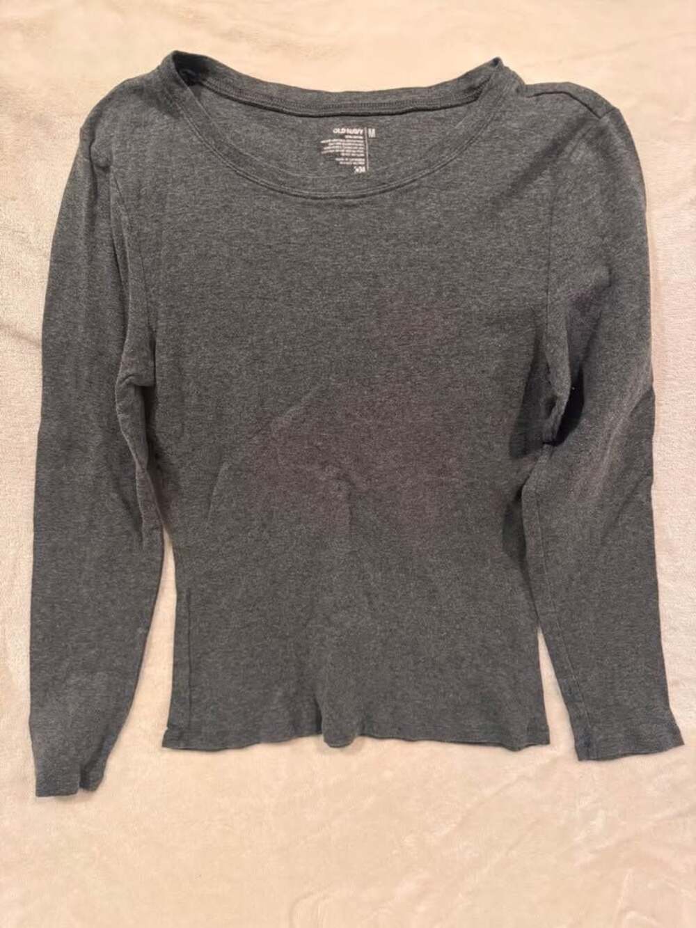 Womens Old Navy Size Medium Long Sleeve Grey T-Shirt